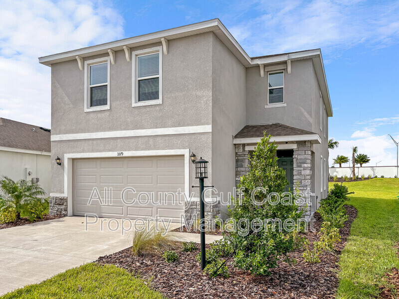 3379 Hilltop Cir in Bradenton, FL - Building Photo