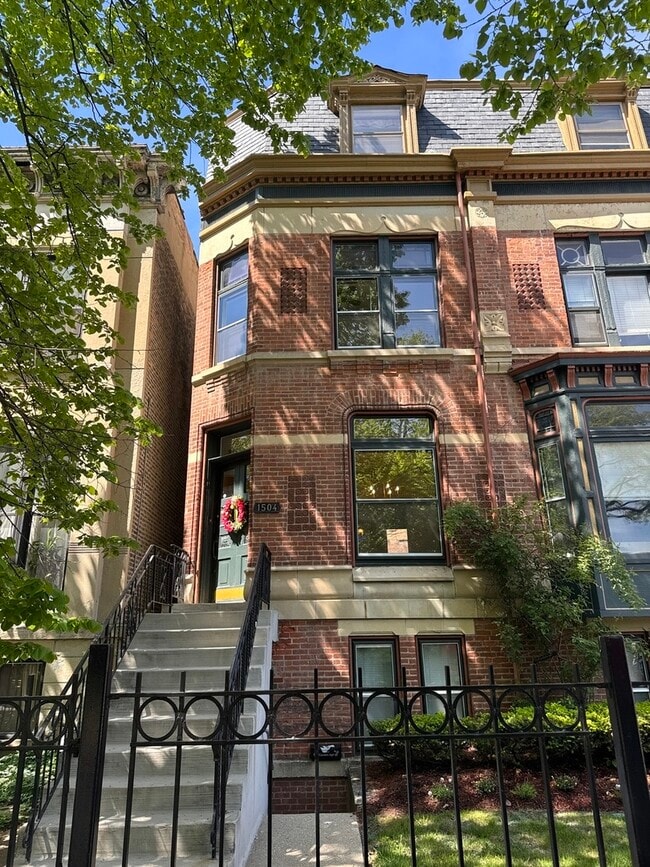 property at 1504 W Jackson Blvd