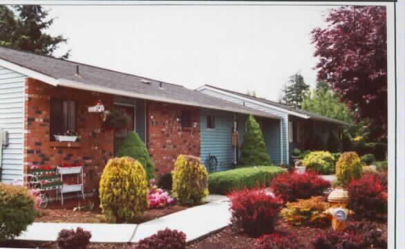 Willow Run Apartments in Marysville, WA - Building Photo