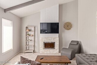 2329 N Recker Rd in Mesa, AZ - Building Photo - Building Photo
