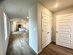 9608 Gray Wolf Ln in Oklahoma City, OK - Building Photo - Building Photo