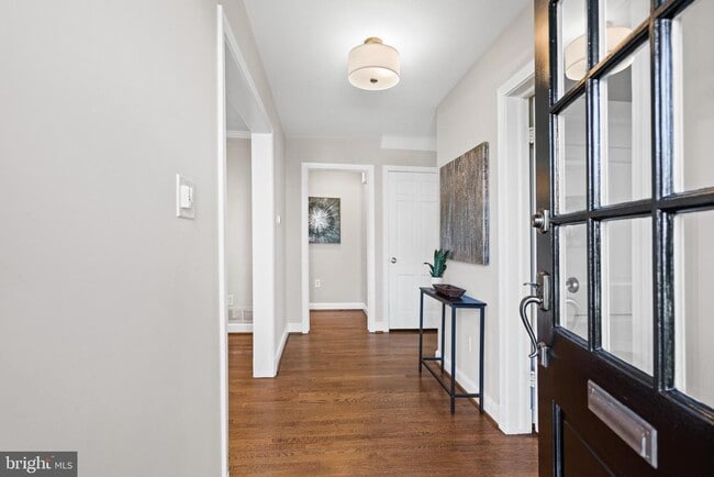 property at 5112 Scarsdale Rd