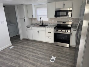 205 Royal St in Clinton, TN - Building Photo - Building Photo