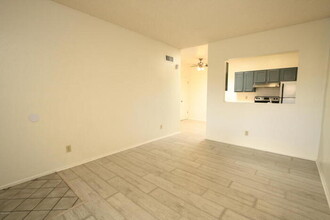 7666 E 22nd St-Unit -APT 43 in Tucson, AZ - Building Photo - Building Photo