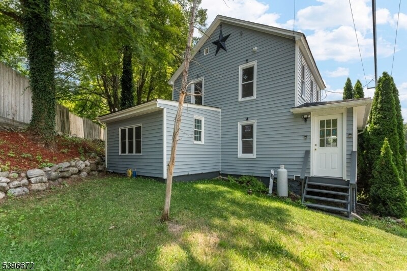 113 Rt560 in Layton, NJ - Building Photo