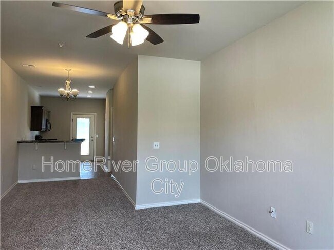 1014 SW 92nd St in Oklahoma City, OK - Building Photo - Building Photo