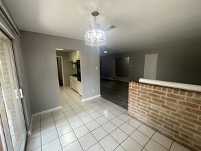 9007 Bunny Run Dr in Houston, TX - Building Photo - Building Photo