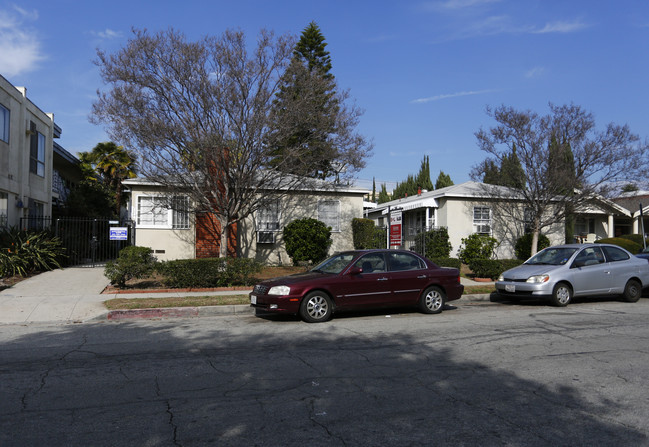 119 W Lomita Ave in Glendale, CA - Building Photo - Building Photo