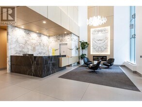 6000-6000 McKay Ave in Burnaby, BC - Building Photo - Building Photo