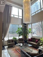 2 Rean Dr in Toronto, ON - Building Photo - Building Photo