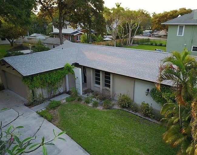 property at 1429 Winkler Ave