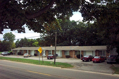 Flushing Village Apartments in Flushing, MI - Foto de edificio