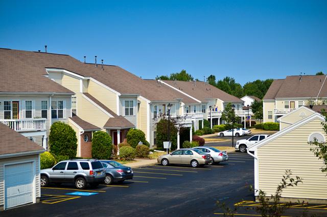 Larkin Creek at Elmridge in Rochester, NY - Building Photo