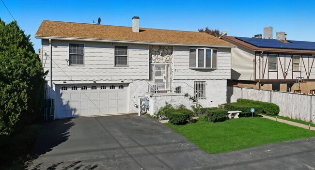 87 Merseles St in Jersey City, NJ - Building Photo - Building Photo