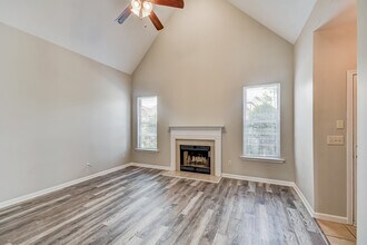 1218 Savannah Ln in Calera, AL - Building Photo - Building Photo