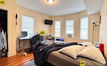 80 Brooks St, Unit 2 in Boston, MA - Building Photo - Building Photo
