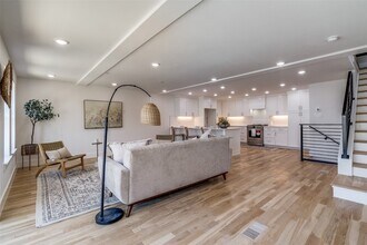 4701 San Jacinto St, Unit 103 in Dallas, TX - Building Photo - Building Photo