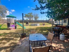 408 5th St in Hammon, OK - Building Photo - Building Photo