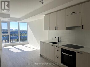 1 Kyle Lowry Rd in Toronto, ON - Building Photo - Building Photo