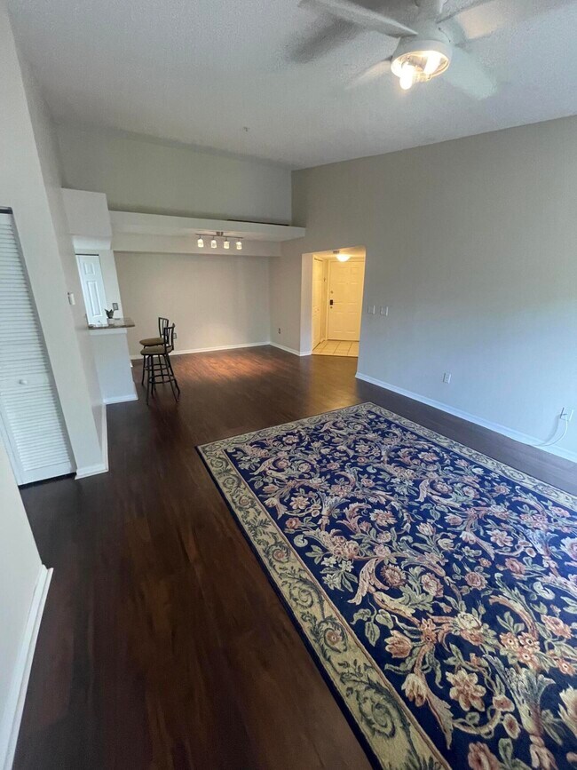 400 Crestwood Ct N in Royal Palm Beach, FL - Building Photo - Building Photo