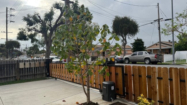 4107 Clara St in Cudahy, CA - Building Photo - Building Photo