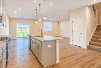 1216 Lake Forest Dr in Hebron, OH - Building Photo - Building Photo