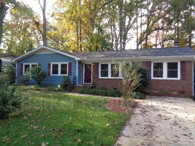 309 White Oak Dr in Cary, NC - Building Photo - Building Photo