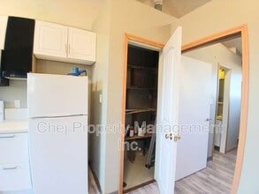 6519-6136 136 Ave NW in Edmonton, AB - Building Photo - Building Photo