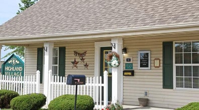 Highland Village Apartments in Upper Sandusky, OH - Foto de edificio - Building Photo