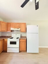 129 Lexington Ave, Unit C in New Haven, CT - Building Photo - Building Photo