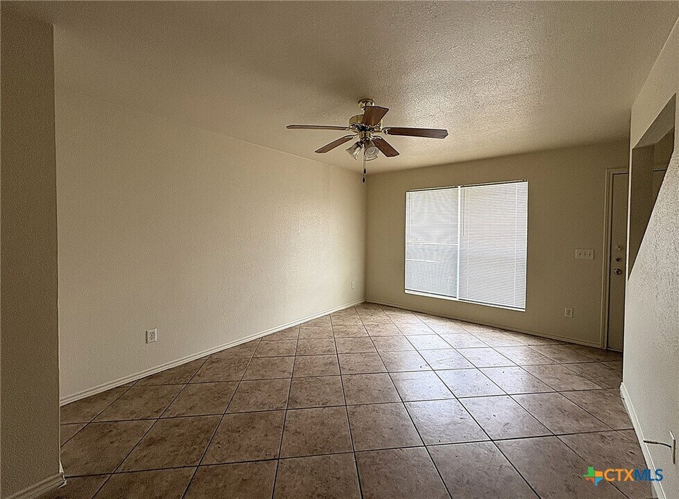 4100 Pilgram Dr in Killeen, TX - Foto de edificio