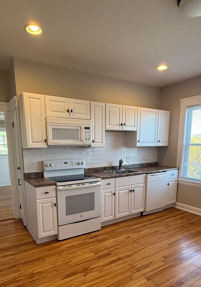49 Butler St in Worcester, MA - Building Photo - Building Photo