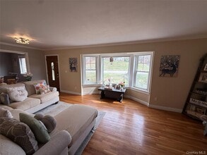 16 Minkel Rd in Ossining, NY - Building Photo - Building Photo