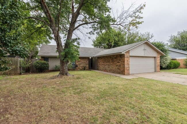 property at 2116 Summer Oak Dr