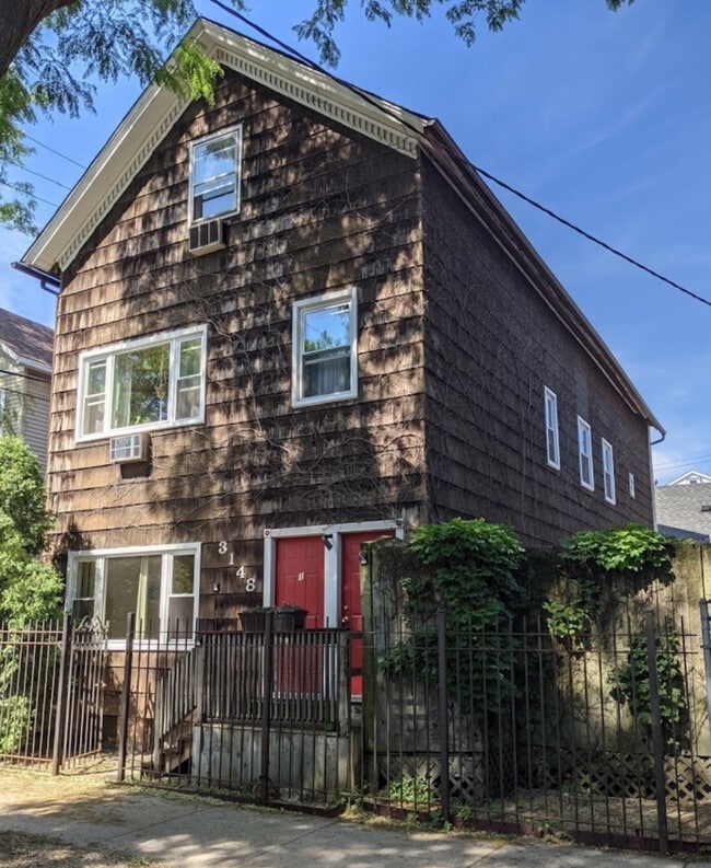 3148 N Clifton Ave, Unit 3148 N Clifton #1