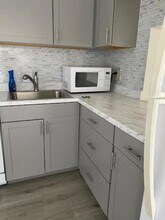 19 Abbey Ln, Unit 2060 in Delray Beach, FL - Foto de edificio - Building Photo