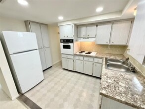 4810 Flora Ave in Holiday, FL - Building Photo - Building Photo