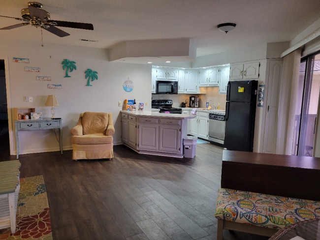 4246 Pinehurst Cir in Little River, SC - Building Photo - Building Photo