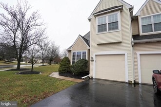 458 Country Club Dr in Lansdale, PA - Building Photo - Building Photo