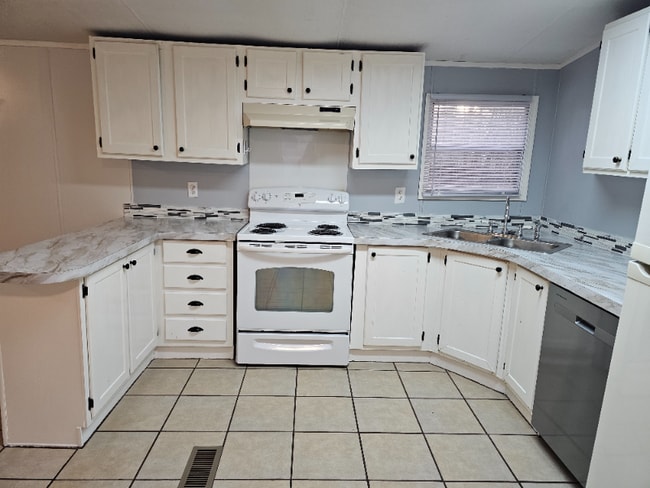 property at 1057 Hibiscus Rd