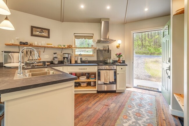 380 Old Leicester Rd in Asheville, NC - Building Photo - Building Photo