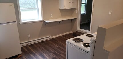 49 Rumsey St, Unit apt 101 in Bath, NY - Building Photo - Building Photo