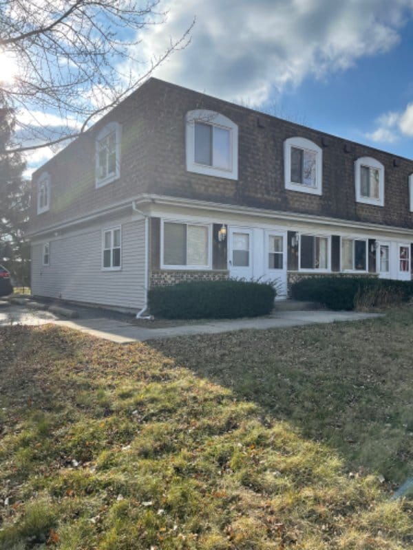 property at 506 W Washington Ave