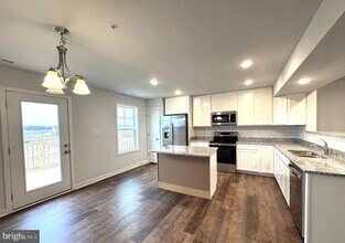 140 Olga Dr in Martinsburg, WV - Building Photo - Building Photo