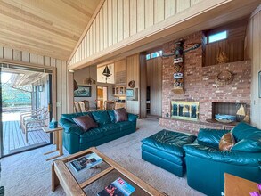 951-953 3 Crabs Rd in Sequim, WA - Building Photo - Building Photo