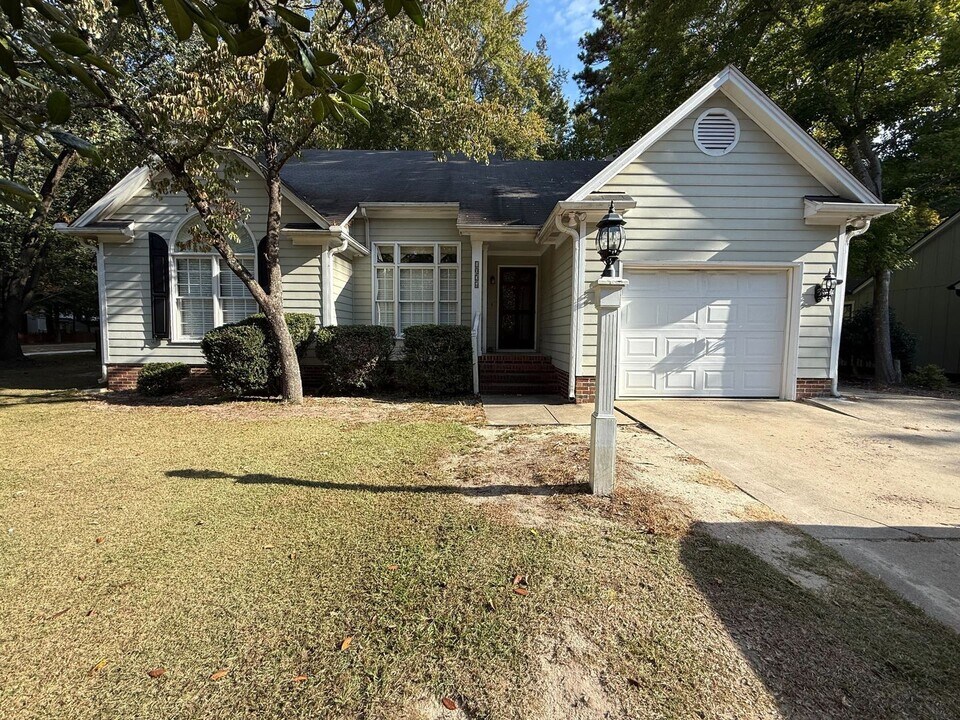 1024 Laurens Way in Knightdale, NC - Building Photo