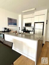33 Bond St in Brooklyn, NY - Building Photo - Building Photo