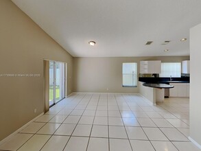 4968 SW 33rd Ave in Fort Lauderdale, FL - Building Photo - Building Photo