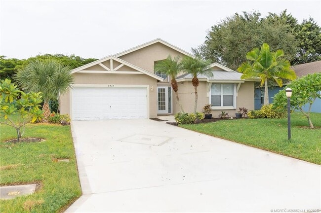 8965 SW Chevy Cir in Stuart, FL - Building Photo - Building Photo