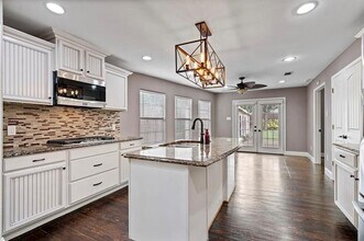 8406 Lakemont Dr in Dallas, TX - Building Photo - Building Photo